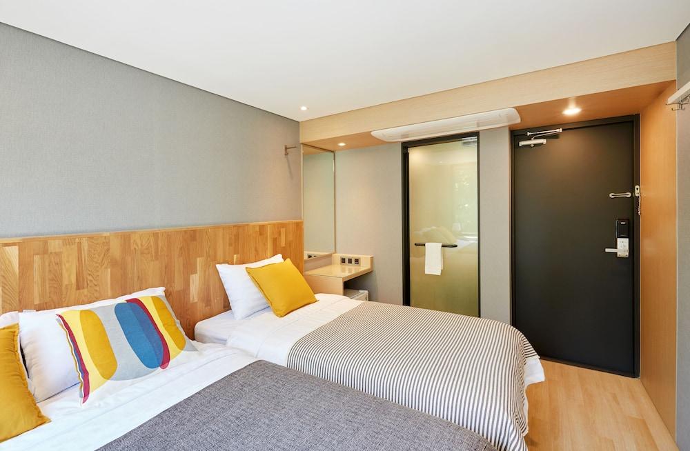 Hostel Cleo Seoul Hongdae מראה חיצוני תמונה