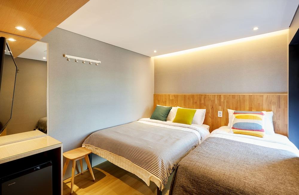 Hostel Cleo Seoul Hongdae מראה חיצוני תמונה