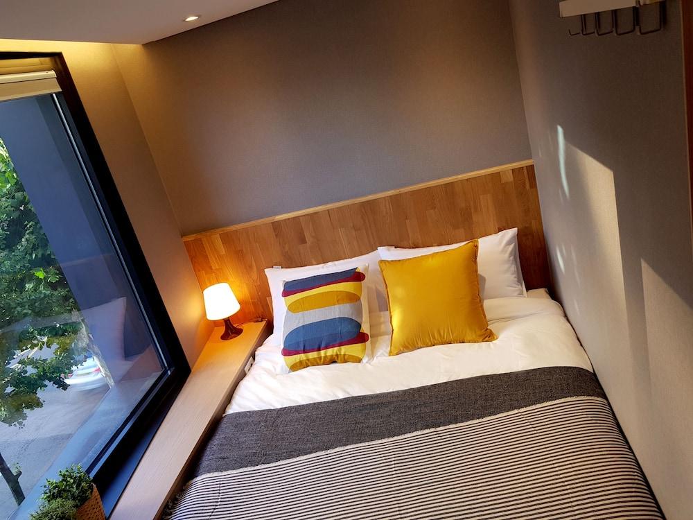 Hostel Cleo Seoul Hongdae מראה חיצוני תמונה
