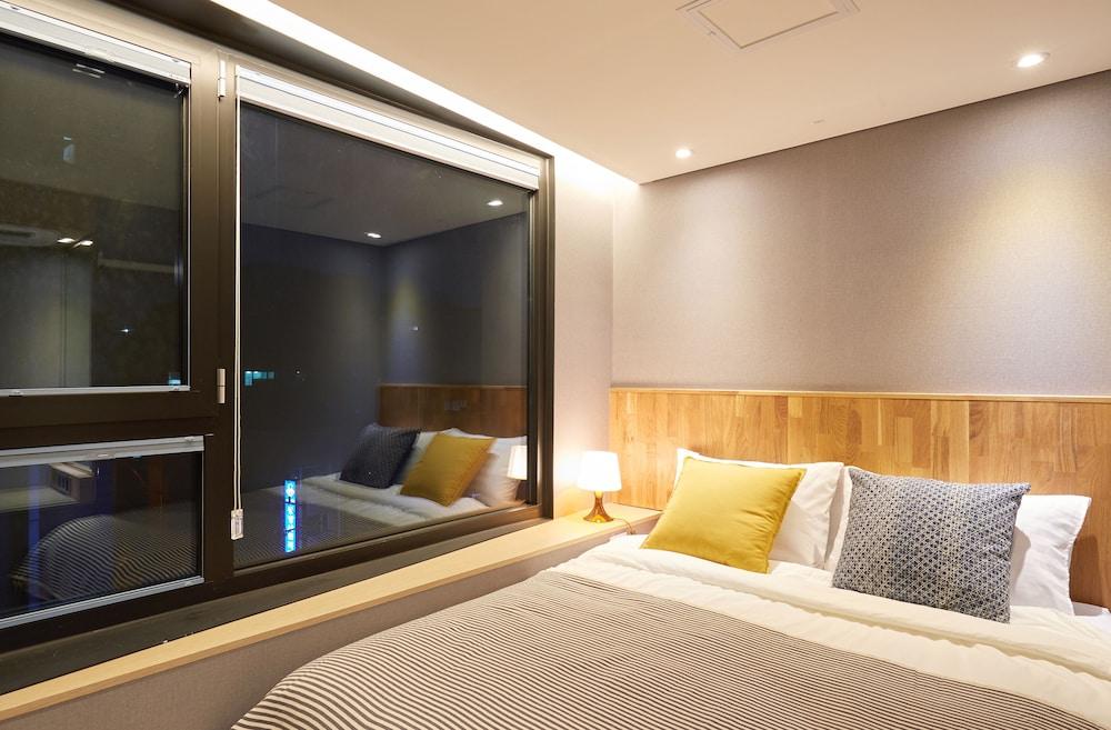 Hostel Cleo Seoul Hongdae מראה חיצוני תמונה
