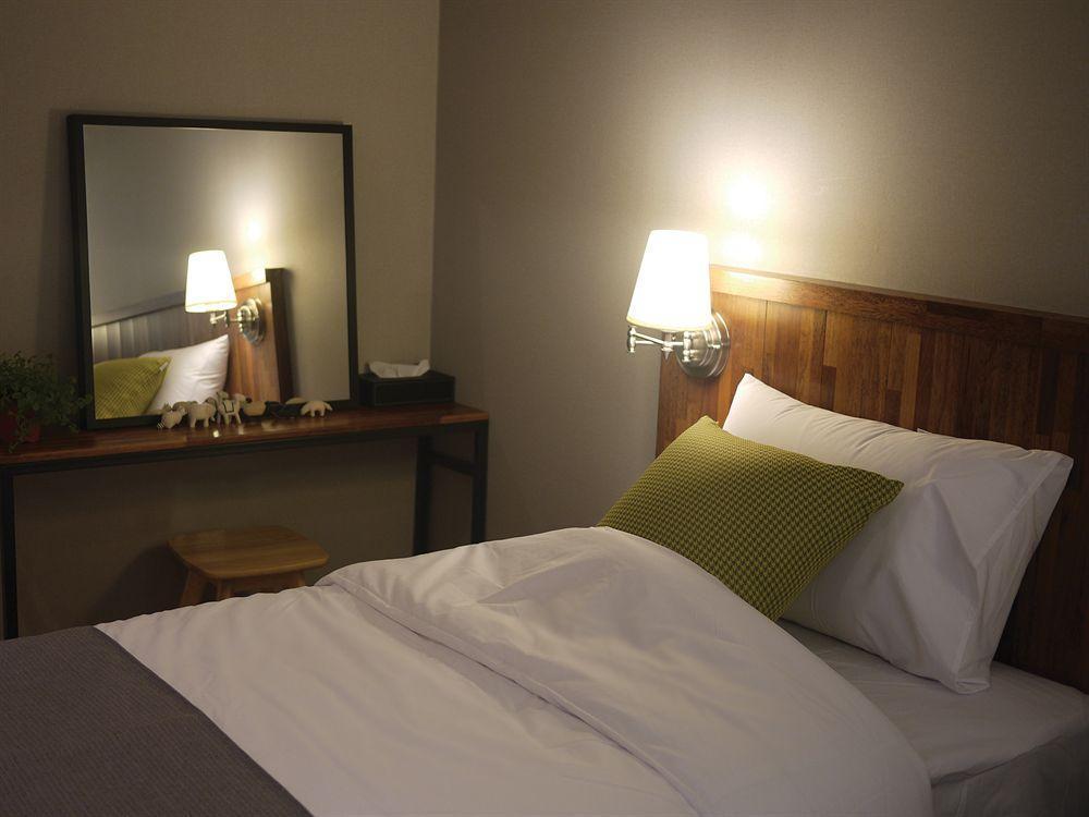 Hostel Cleo Seoul Hongdae מראה חיצוני תמונה