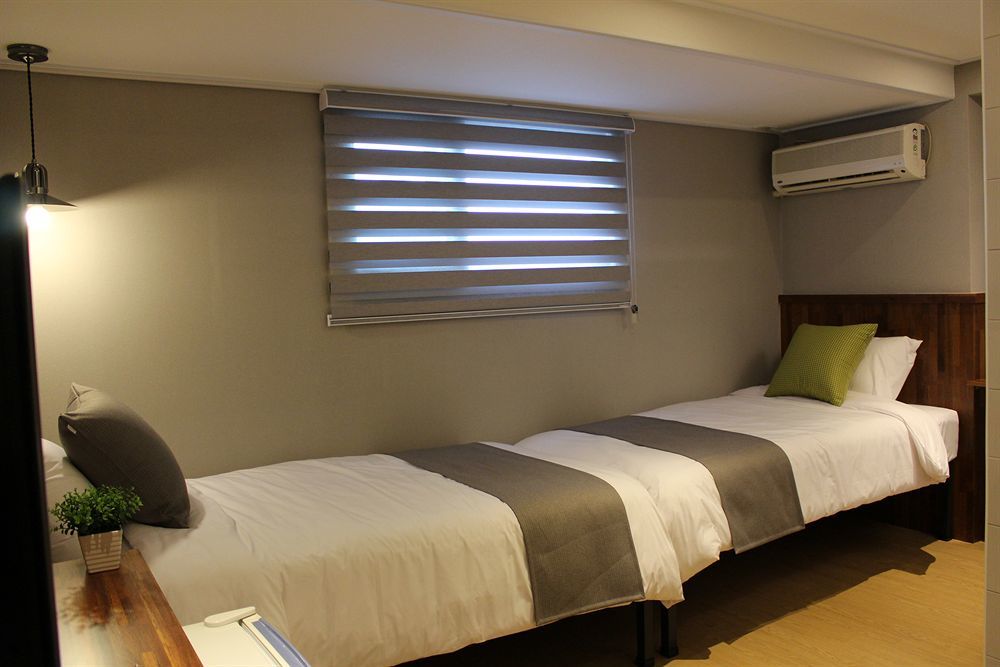 Hostel Cleo Seoul Hongdae מראה חיצוני תמונה