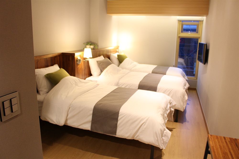 Hostel Cleo Seoul Hongdae מראה חיצוני תמונה